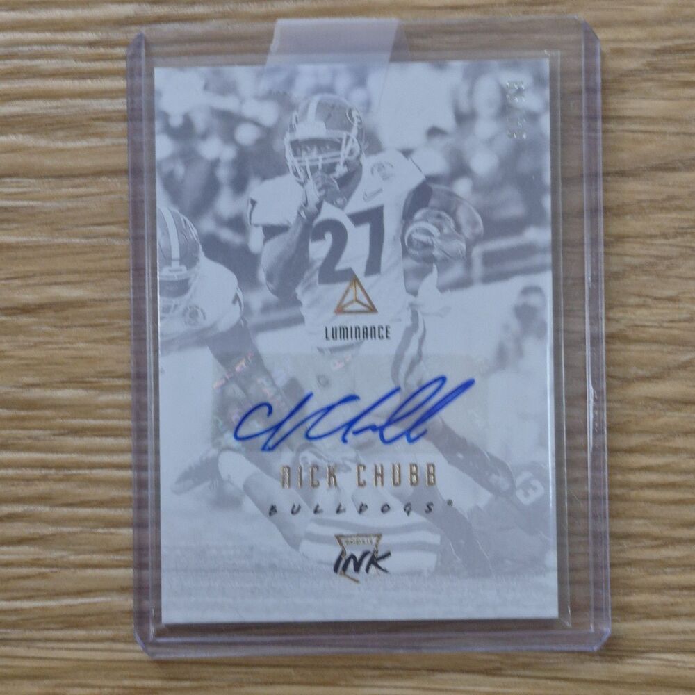 Nick Chubb 2018 Luminance Rookie Ink Auto NFL Jersey RC